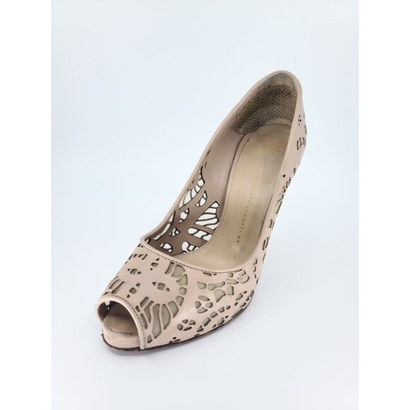 Giuseppe Zanotti Nude Lace Cutout Gold Heels Open Toe Pump Size 39 - Picture 2 of 7